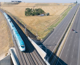 Hızlı tren hatları çoğalıyor.52 il birbirine demir yolu ile bağlanacak