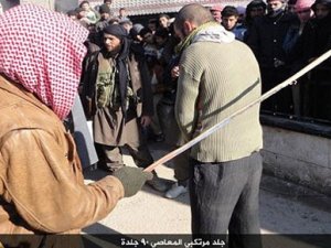 IŞİD militanlarından 'İslami olmayan çalgı' cezası