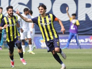 Ahmet Sagat, gollerine devam ediyor