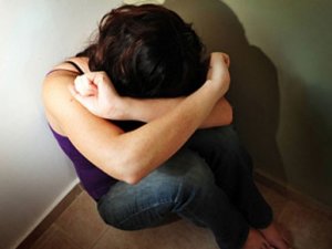 İngiltere'de yeni yasa: Tecavüz şüphelisi, kadının rızasını kanıtlayacak