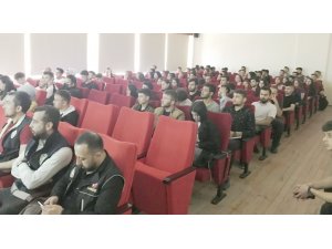 Simav MYO’da Sosyal Medya Farkındalığı semineri