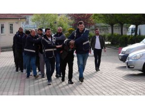 Yozgat’ta DEAŞ’a şafak operasyonu: 10 gözaltı