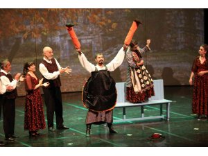 Gaziantep Opera ve Bale festivalinin kapanışı ’’Memleketim’’ müzikaliyle oldu