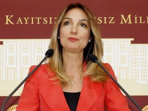 Aylin Nazlıaka'dan Erdoğan'a dans yanıtı