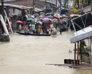 Muson yağmurlarının etkilediği Bangladeş'te yıldırım isabet eden 9 kişi öldü