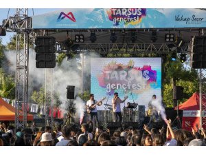 Gençler, Tarsus Genç Fest’te doyasıya eğlendi