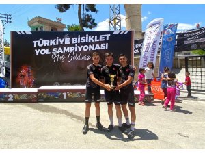 Muğla Bisiklet Takımı Türkiye Şampiyonası’ndan madalya ile döndü