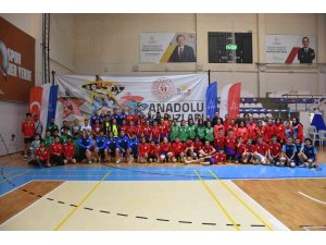 Afyonkarahisar’da ANALİG Badminton Çeyrek Final müsabakaları sona erdi