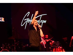Gökhan Tepe, Ebru Gündeş’in albüm müjdesini Bursa’dan verdi