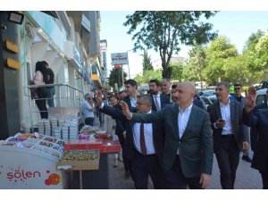 Ulaştırma ve Altyapı Bakanı Adil Karaismailoğlu, Bilecik’te esnaf ziyareti yaptı