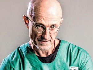 İtalyan doktor kafa nakli için hazırlanıyor