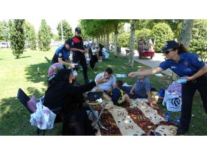 Maltepe’de polis ekiplerinden sahil ve ormanlık alanda mangal denetimi