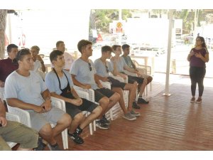 Büyük Samanlık Plajı’nda Mavi Bayrak ‘Çevre Eğitimi’ verildi