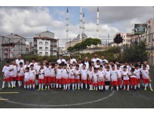 Başkan Yardımcısı Yıldız, yaz spor okulları öğrencilerini ziyaret etti