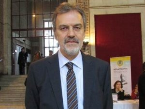 İÜ rektörlük seçimlerini kazanan Prof. Raşit Tükel adına sahte hesap açıldı