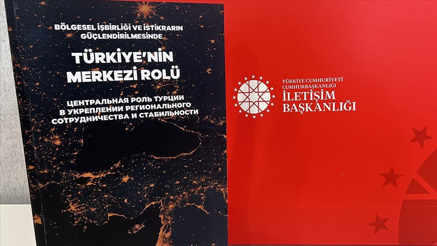 Türkiye'nin Barış İçin Yürüttüğü Diplomatik Girişimler Kitaplaştırdı