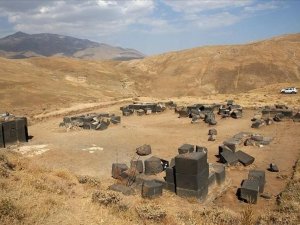 Kef Kalesi'nde 2 bin 700 yıllık mutfak ve hizmet odaları tespit edildi