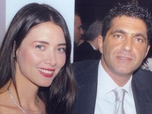 Nefise Karatay anne oluyor