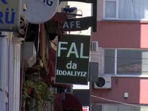 İstanbul'da 'fal kafe' tartışması