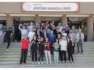 Belediye Kütahyaspor'dan gençlere jest - Vimarsana News