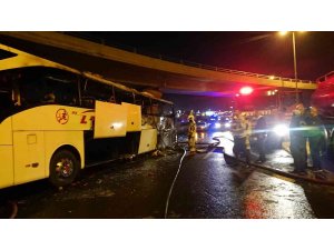 Ankara’da seyir halindeki yolcu otobüsü alev alev yandı
