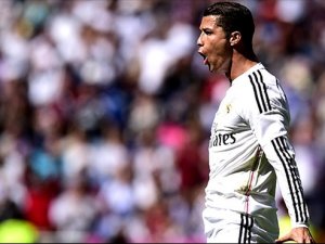Cristiano Ronaldo frikik hasretine son verdi