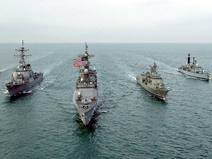 ABD savaş gemisi Yemen'e doğru yola çıktı!