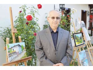 Pandemi günlerinde yaptığı yağlı boya tabloları sanatseverlerin beğenisine sundu