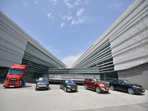 Otomotivin Ar-Ge lideri Ford Otosan’dan Türkiye’nin en büyük Ar-Ge Merkezi açıldı