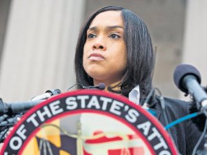 Polis kızı siyah savcı ABD’nin kahramanı