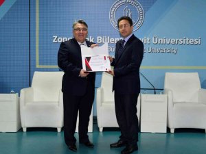 Sümerlilerden Günümüze Matematik Düşüncenin Evrimi konuşuldu