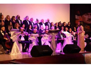Bandırma ve Gönen’de Türk Sanat Müziği Korosu konseri düzenlendi