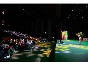 Karne alan öğrenciler için çocuk şenliği