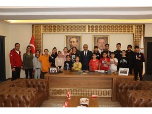Başkan Kaplan, Koçarlı Belediyespor Atletizm Takımı’nı ağırladı