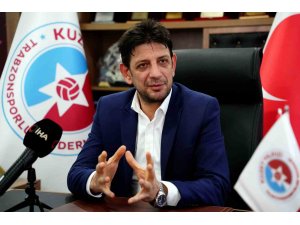 İsmail Turgut Öksüz: “Ahmet Ağaoğlu’nun istifa kararı, maddi yönden yalnız kaldığı için”