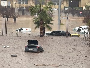 Şanlıurfa ve Adıyaman'da sel felaketi: 5 ölü, 6 kayıp