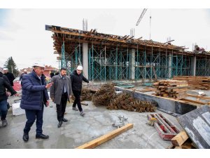 Başkan Kavuş: “Projelerimizin her biri hızla yükseliyor”