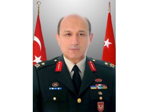 Milli Savunma Bakanı Akar’ın Özel Kalem Müdürü Tuğgeneral Remzi Albasan, 40 seneyi aşkın süredir giydiği üniformasını çıkarttı