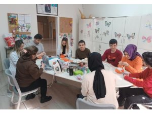 Özel çocuklardan deprem bölgesine oyuncak