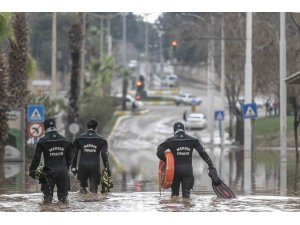 Mersin itfaiye ekiplerinden selin vurduğu Şanlıurfa’ya destek