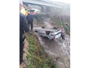 Tokat’ta otomobil dereye uçtu: 1 ölü, 1 yaralı