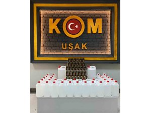 Uşak’ta kaçak cinsel ürün ve etil alkol ele geçirildi