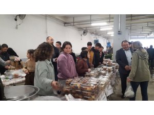 Hayır çarşısının geliri depremzedelere