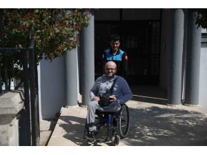 Merkezefendi’de özel bireylere ulaşım desteği sürüyor