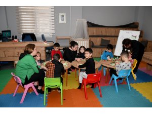 Kuşadası’nda çocuklar eğlenerek öğreniyor