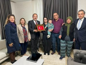 Vali Pehlivan, şehit aileleriyle bir araya geldi