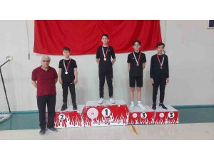 Manisa’da 18 Mart Çanakkale Şehitleri Anma Masa Tenisi Turnuvası yapıldı