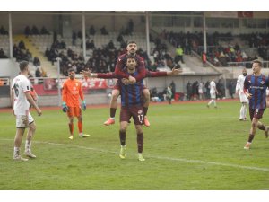 TFF 2. Lig: GMG Kastamonuspor: 2 - 1461 Trabzon FK: 4