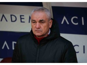 Rıza Çalımbay rekor kırdı!