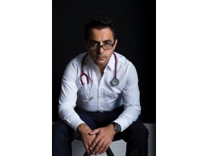 Op. Dr. Eyüp Bozkurt: "Rinoplasti yaptıracakların aklındaki soru: Ameliyatta burnum kırılacak mı"